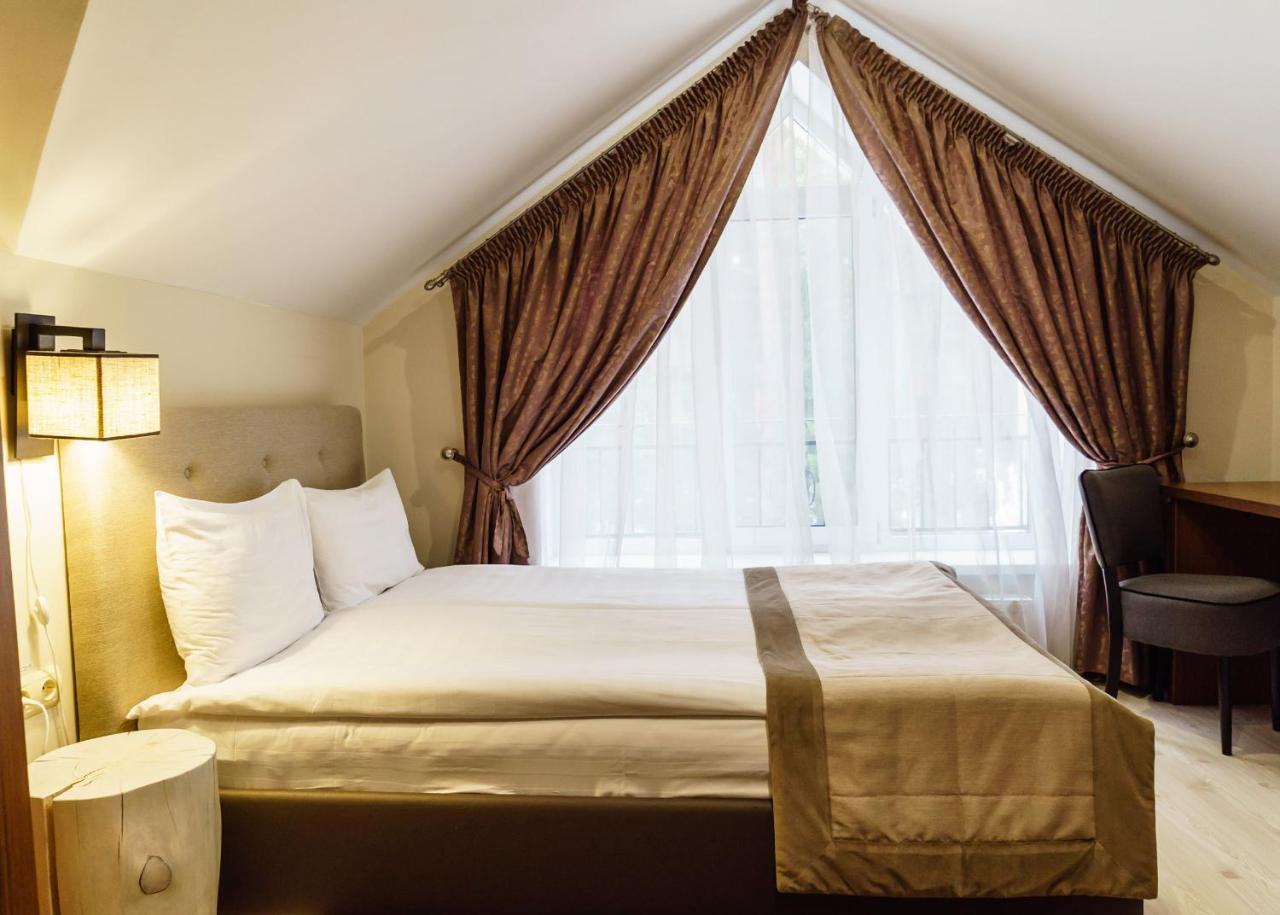 Isloch Park Hotel Rakaw Luaran gambar