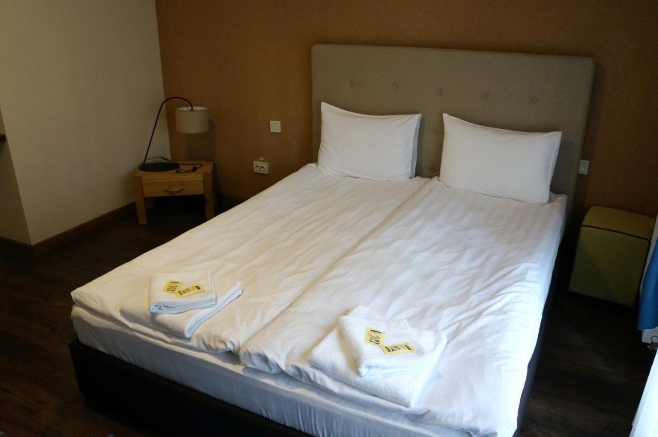 Isloch Park Hotel Rakaw Luaran gambar